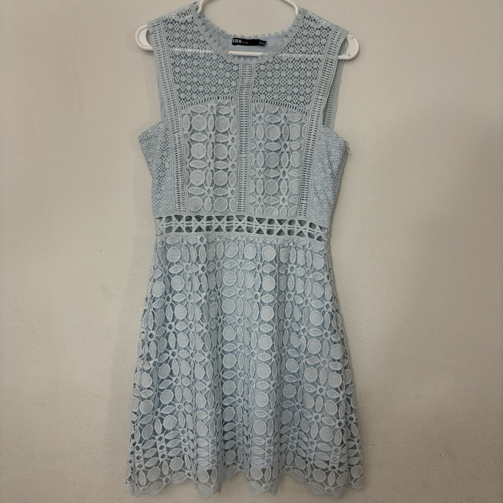 INA Blue Lace Dress Women’s M Sleeveless Fit & Flare Crochet Overlay Lined Party - Picture 5 of 5